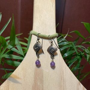 Vintage triangle earrings with purple jewel